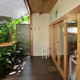 Kapok Pod entire studio, hotel in Horseshoe Bay