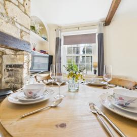 Romantic Cottage in the Cotswolds with Private Parking and WiFi, hotel v destinácii Winchcombe