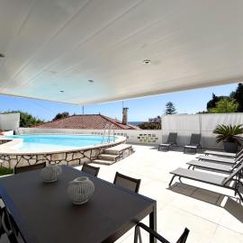 House T3 with Sea View and Private Pool - 5 minutes walk from the beach
