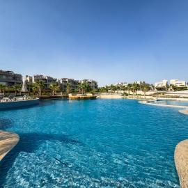 Chalets with Pool & Beach Access Ein Bay