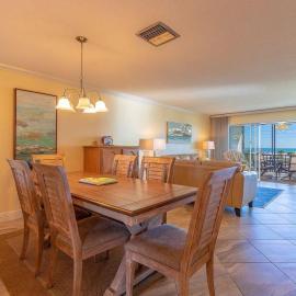 Crescent Royale Condominiums 301