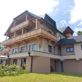 Glücksplatz im Lärchenhof Mauterndorf, hotel in Mauterndorf