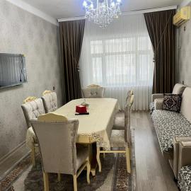 Spacious 2BR Apartment , Steps to Beach , Central & Quiet , Fast WiFi, hotel i Lankaran