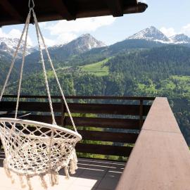 Lovely apartment in a sunny village, hotel en Arosa