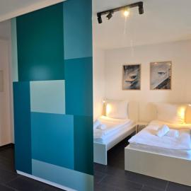 APARTMENT PD23 ALTE FEUERWACHE I Ganze Wohnung I 5 Einzelbetten I 3 Zimmer I 3min CityHospital I 50m Supermarkt I Küche I SmartTV、イッベンビューレンのホテル