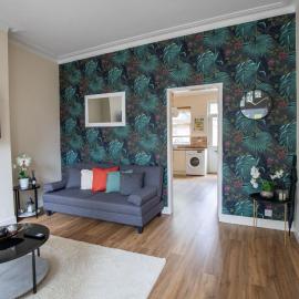 Daisy Guest House, Hotel in Oldham
