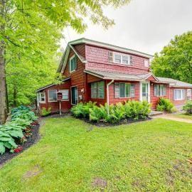 North Bangor में, होटल Adirondack Escape w/ River Access: Fish & Swim