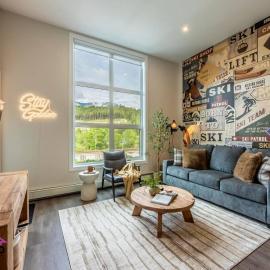Apres Ski, DT, MtnView, TopFloor, AC, Sleeps 6