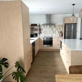 Bubbles Bach-dog friendly, close to beach & shops!