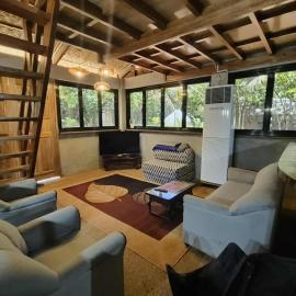 Calicoan Surf Retreat Luxurious loft house, hotel en Guiuan