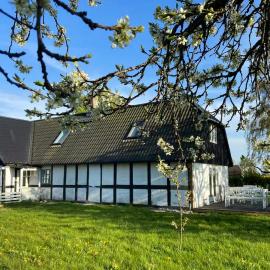 Spacious House In Lolland's Natural Landscape，納克斯考的飯店