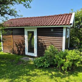 Liten stuga nära hav och natur, hotel sa Varberg
