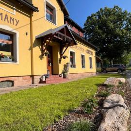 Apartmány U Šťastných, hotel a Černý Dŭl