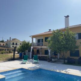 Casa da Alegria - Piscina, Sala de Jogos, 4 Quartos