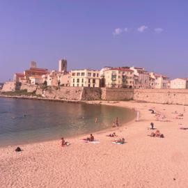 Logement insolite French Riviera avec parking, hotel a Antibes