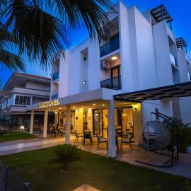 Bayram Hotel, hotell i Cesme