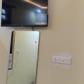 Lucknow Luxury Hotel And Restaurant, hotel u gradu Bhauli