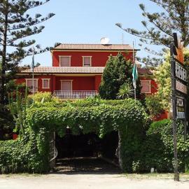 Hotel Solari, hotel em Briatico