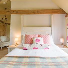 Pond Cottage by Keepers Cottages