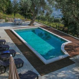 Olive Grove Luxury with private POOL