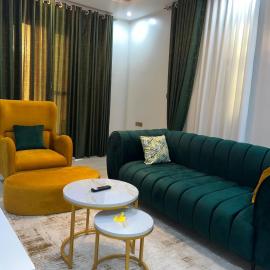 Entire Furnished Apartment Unit in Kira, hotel i Kira