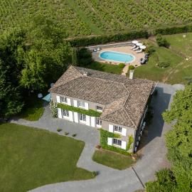 Villa Saint-Lager - Séjour de charme au cœur du Beaujolais, מלון בSaint-Lager