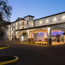 Mai Hana Hotel and Suites I Drive-Theme Parks