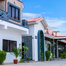 Homegate Resort, hotel en Araromi