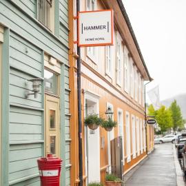 Home Hotel Hammer, hótel í Lillehammer