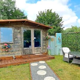 Lakeview Petting Pod, hotel in Chelmsford