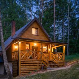Hubertówka domek drewniany, hotel i Porost