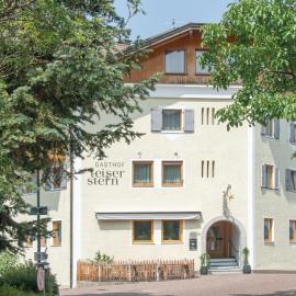 Gasthof Teiser Stern, hotel en Funes