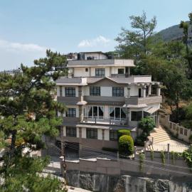 Lashisha, hotel in Shillong