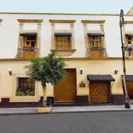 Casa Donceles - Amplios Departamentos Familiares en Centro Histórico
