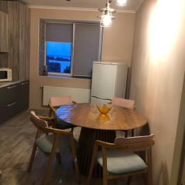 1 комн кв-ра с видом на Днепр в новострое, hotel sa Cherkasy