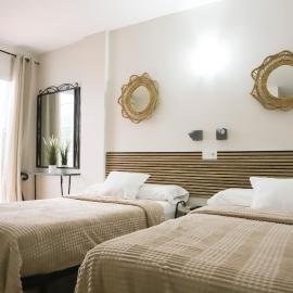 Hostal Cuevas