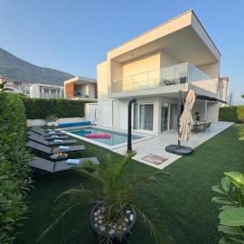 Villa Leah, Hotel in Kaštela