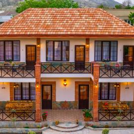 Merebashvili Estate, hotel di Kaspi