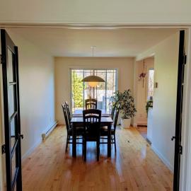 Fully furnished cozy home, hotel in Montreal