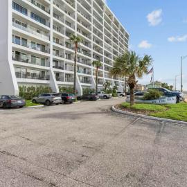 Panoramic Ocean View Condo