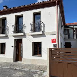 Apartamentos O Grilo, hotel a Doade