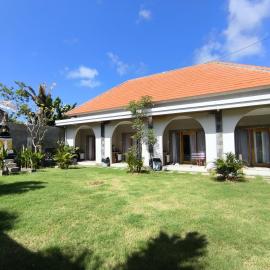 KENZIE GUEST HOUSE Uluwatu, hotel v destinácii Badung