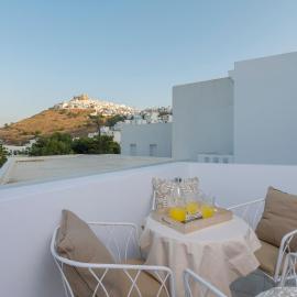 Gialos Seaside Apartment Astypalaia, hotel in Pera Gyalos