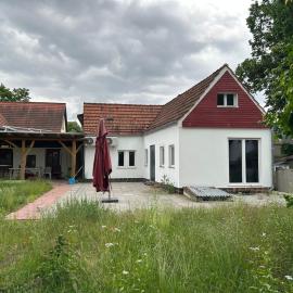 Ferienhaus für Monteure und Projektteams nahe Tesla