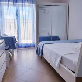 Apartment Lana Maris studio 2 - 200m from beach, terrace with sea view, wi-fi and free parking