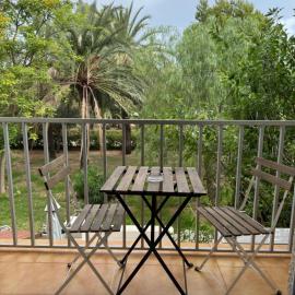 VILLA MARE - 2 beds with balcony, patio and pool and direct park access, hotel a Múrcia