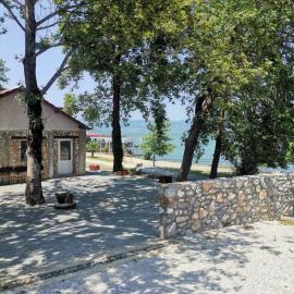 Rooms Kirovi - Star Dojran – hotel w mieście Star Dojran