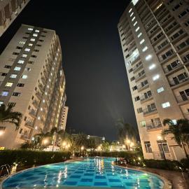 Cozy Condo at South Residences