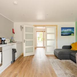 1-Bed Cosy Country Retreat- Sleeps 5 Emerald Park, hotel u gradu Dunshaughlin