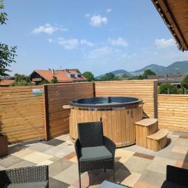 Ferienwohnung Goasnstoi - mit HotTub und Bergblick im Inntal, hotel i Flintsbach am Inn